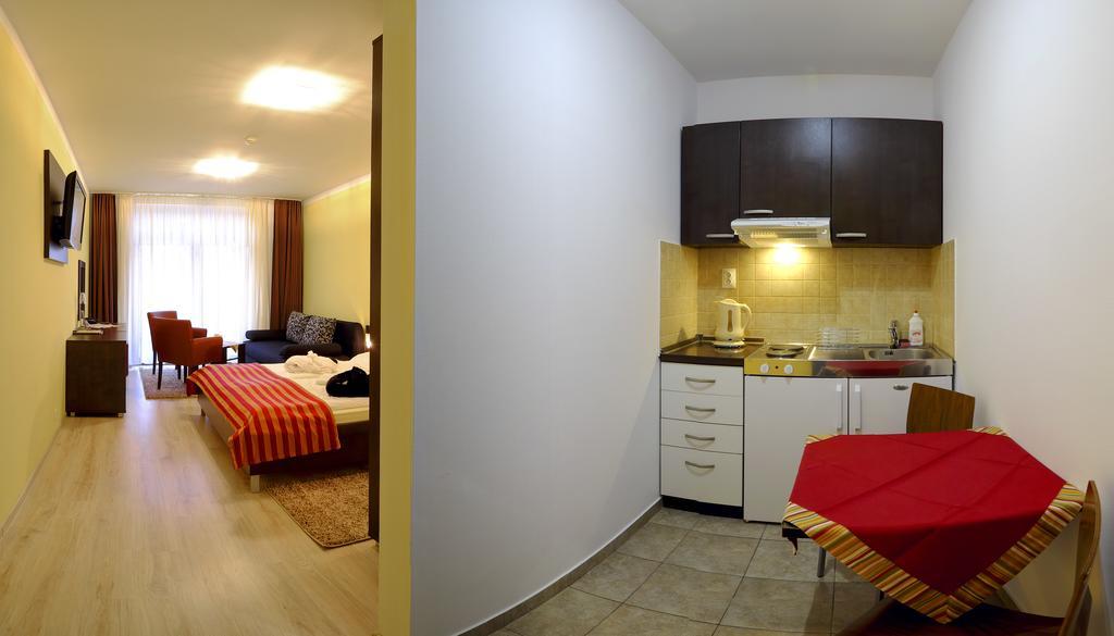 Luxury Apartment Kristof Bešeňová Szoba fotó