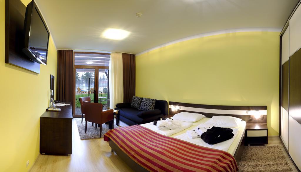 Luxury Apartment Kristof Bešeňová Kültér fotó